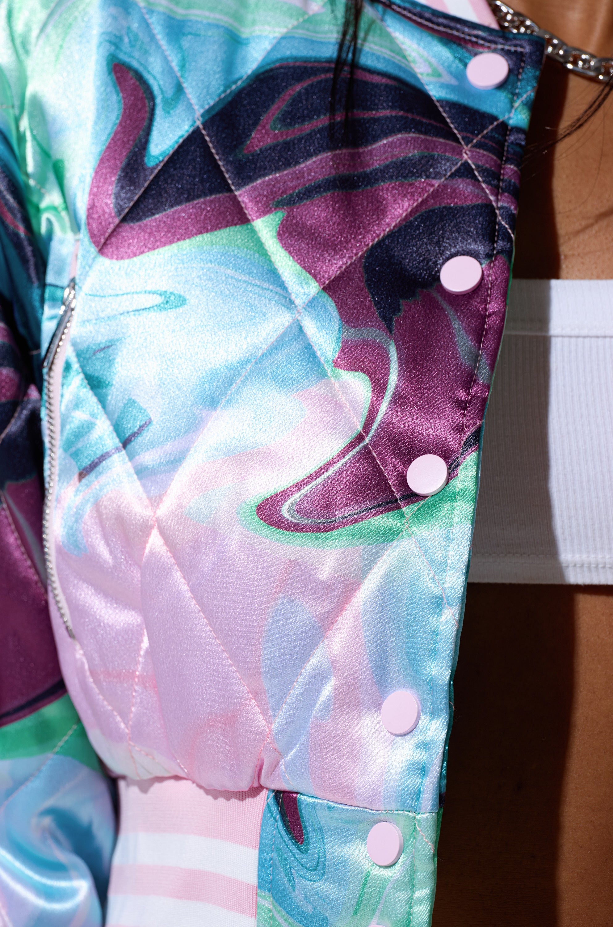 HEART TO HEART SATIN BOMBER