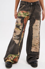 BRIGETTE DISTRESSED JEANS WITH JACQUARD DETAIL