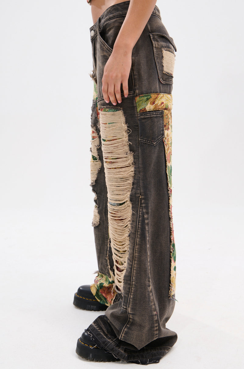 BRIGETTE DISTRESSED JEANS WITH JACQUARD DETAIL