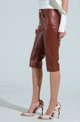 SAMANTHA FAUX LEATHER CAPRI PANTS IN BROWN