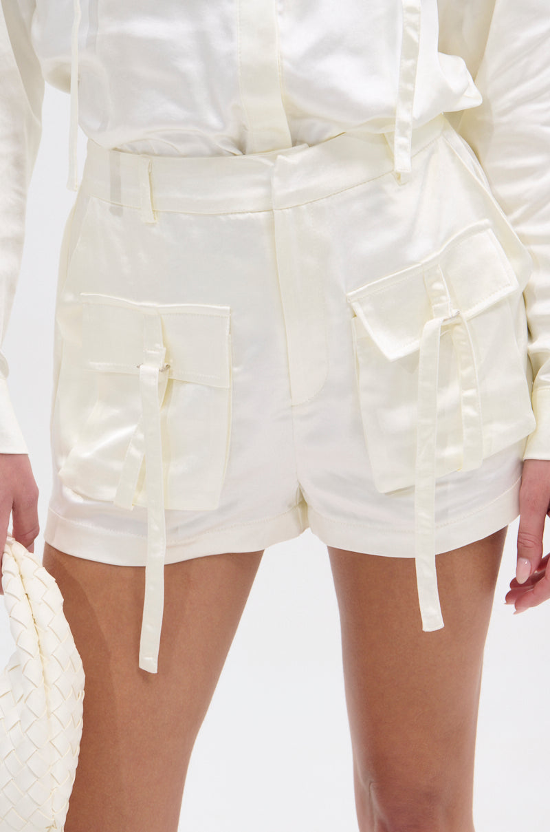 DORA CARGO SHORTS
