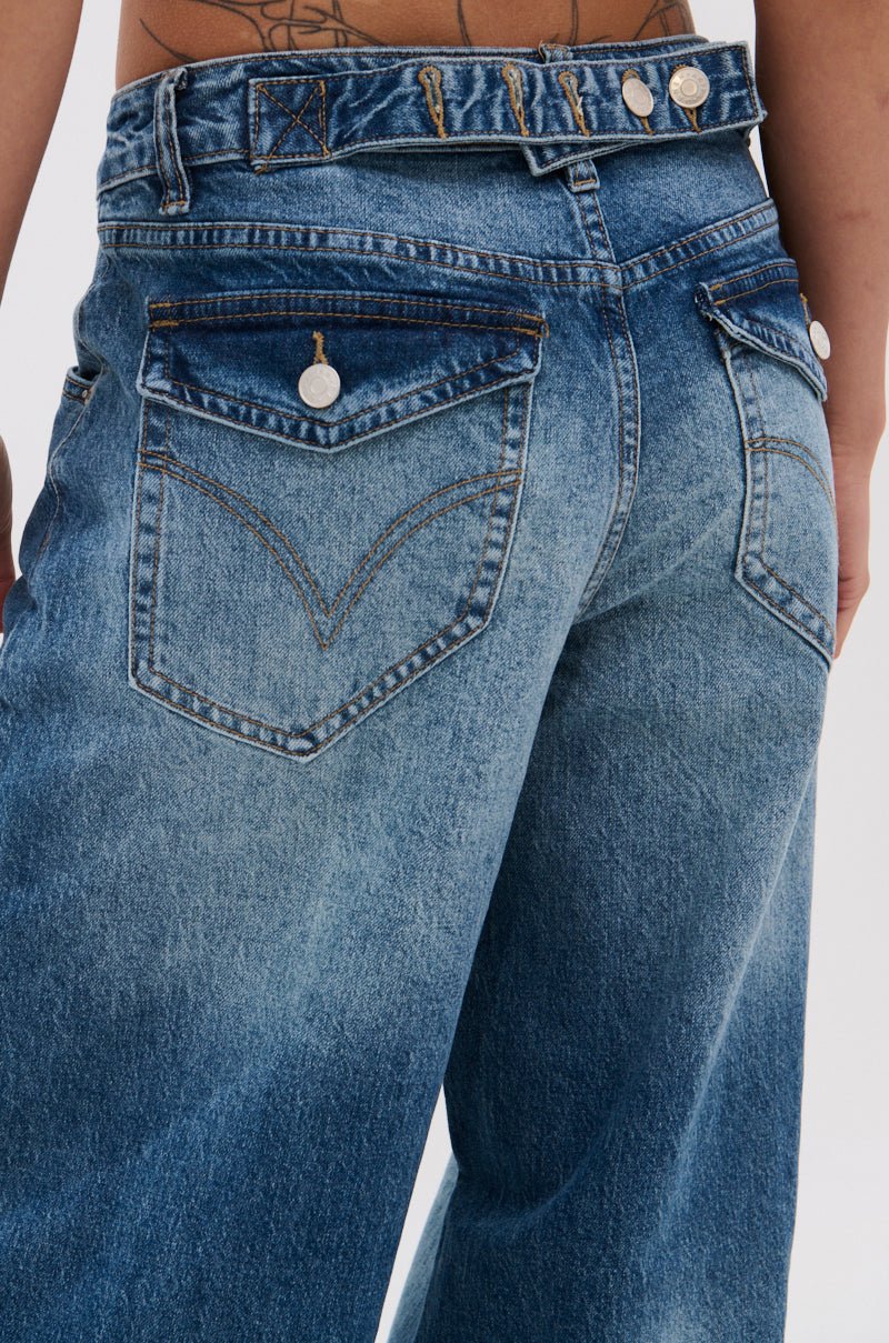 EXTREME RELAXED DENIM