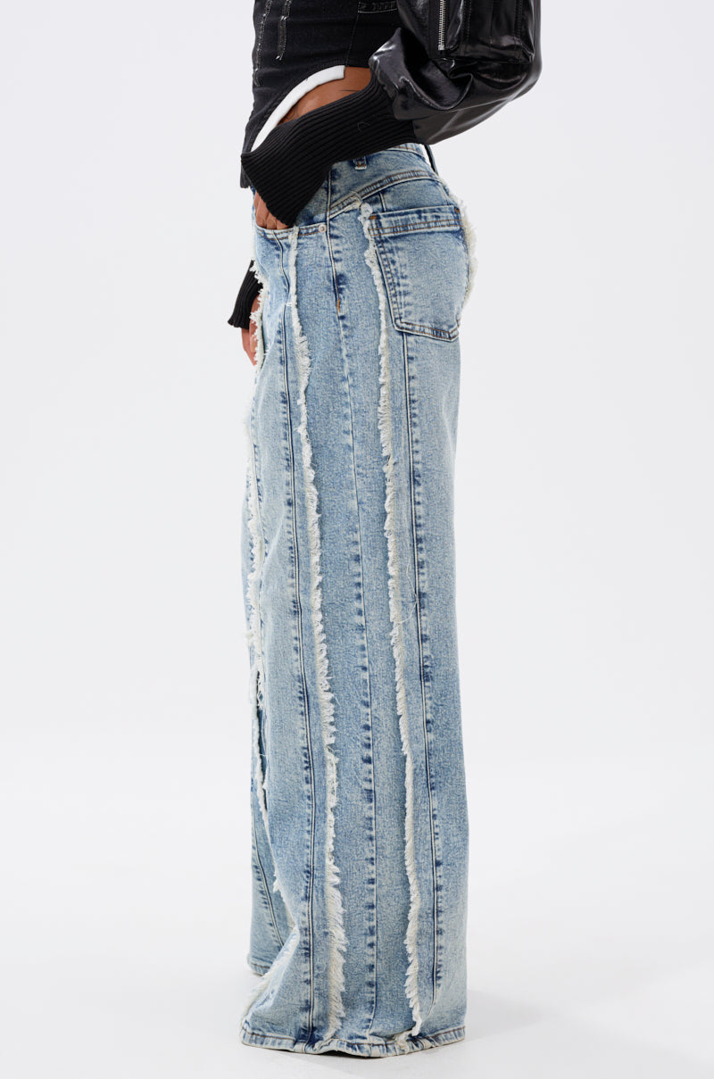 WHO KNOWS DISTRESSED WIDE LEG DENIM