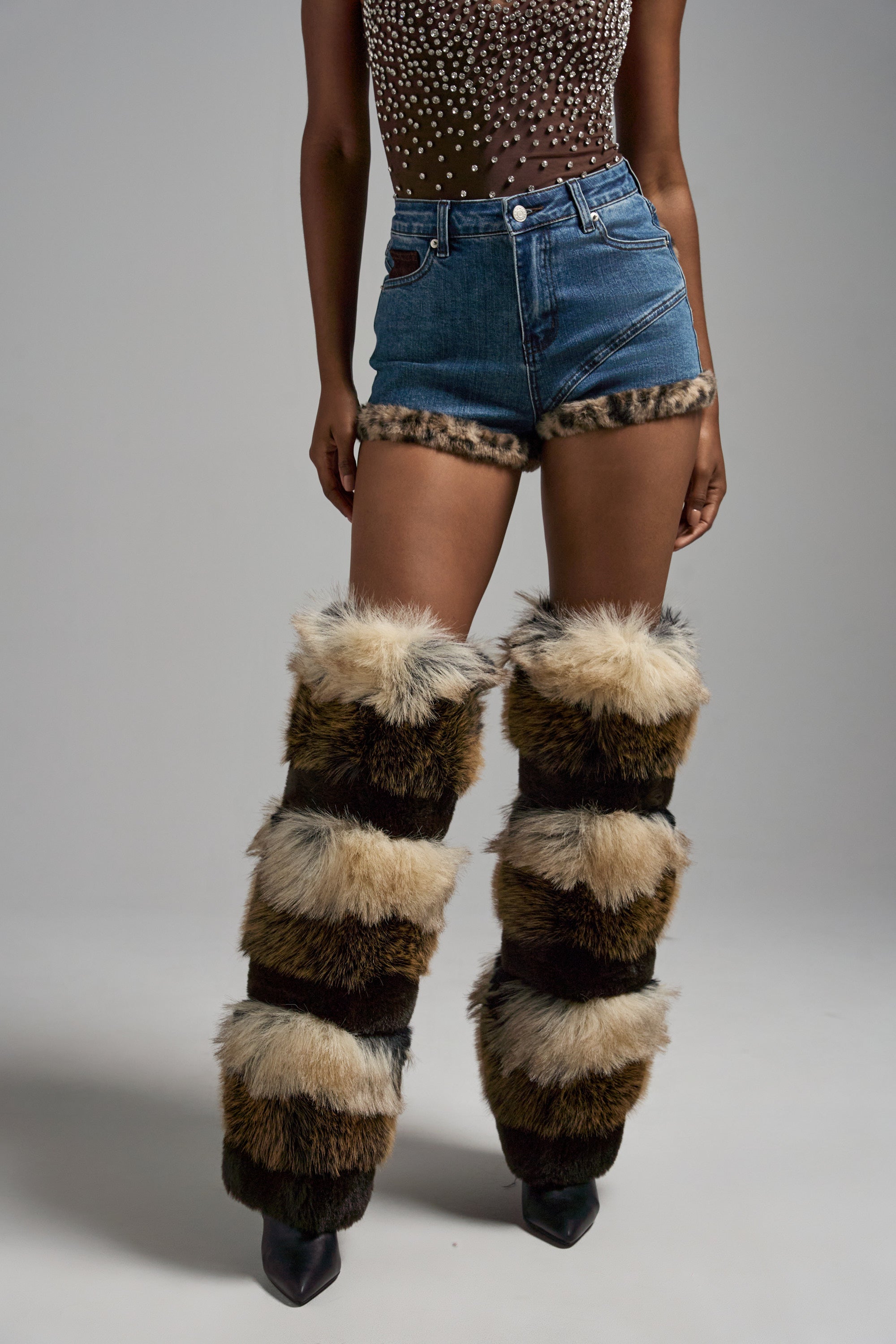 LOVE ME MORE DENIM SHORT