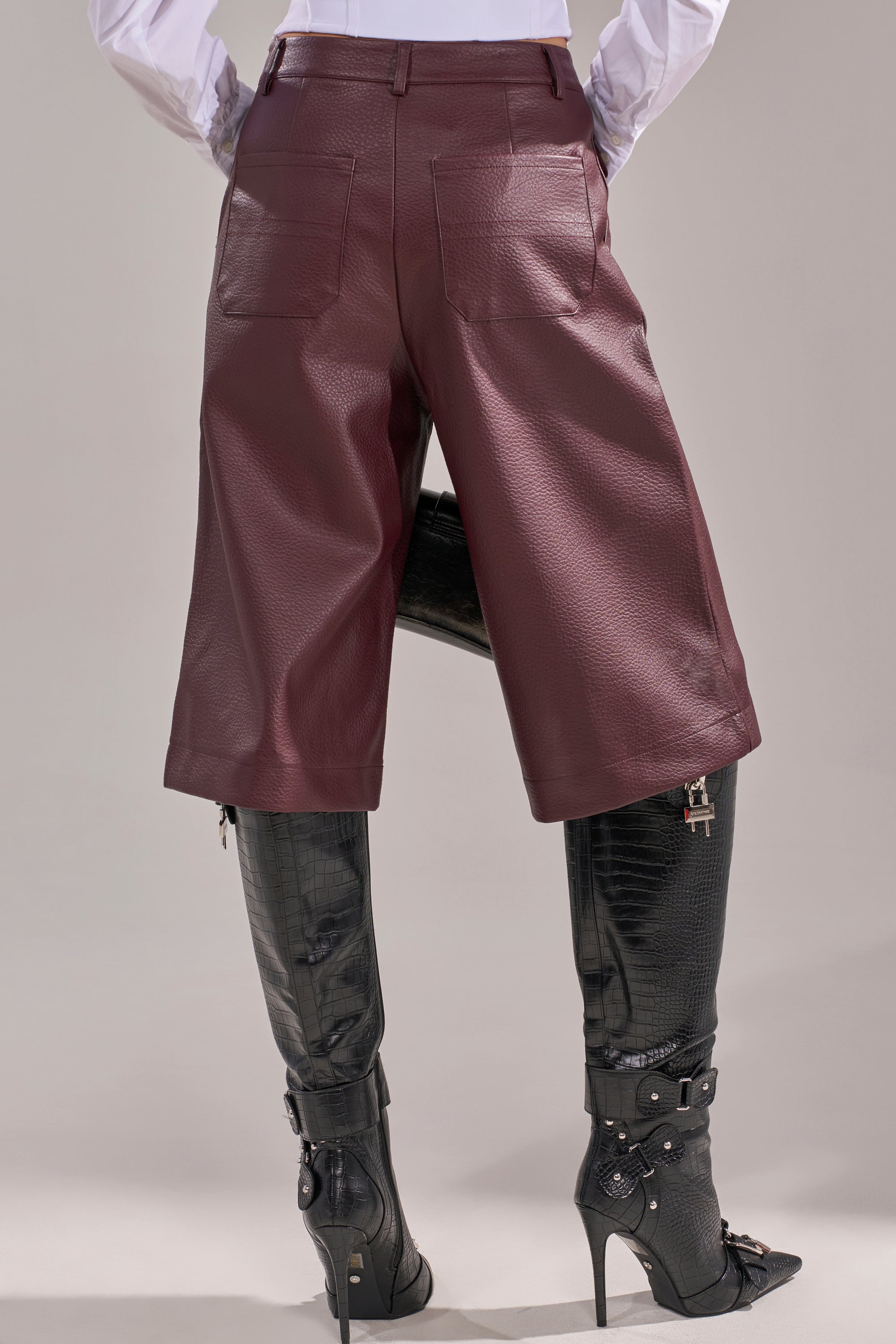 BEST ONE YET BERMUDA SHORT