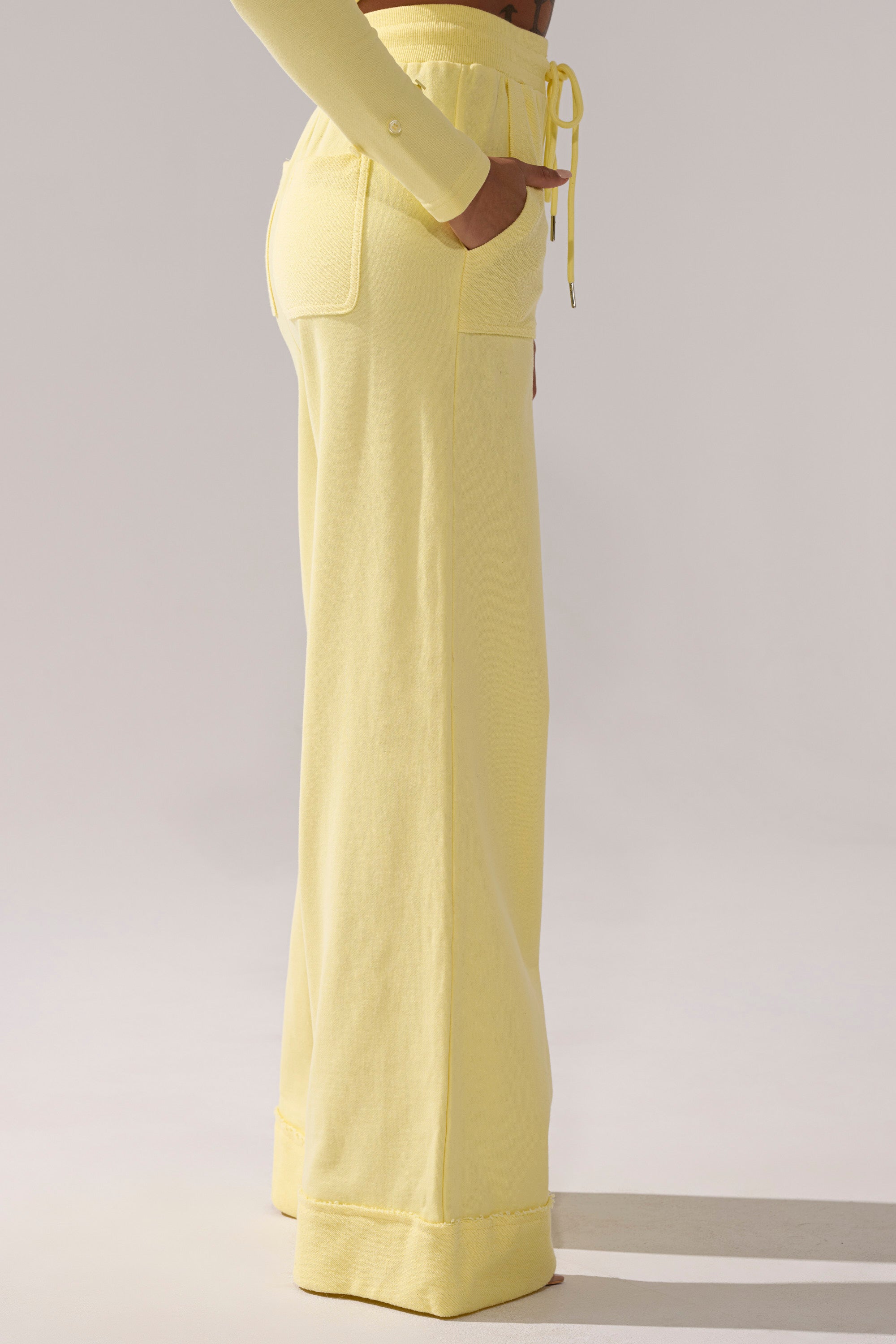 BUTTERFINGER WIDE LEG SWEATPANT