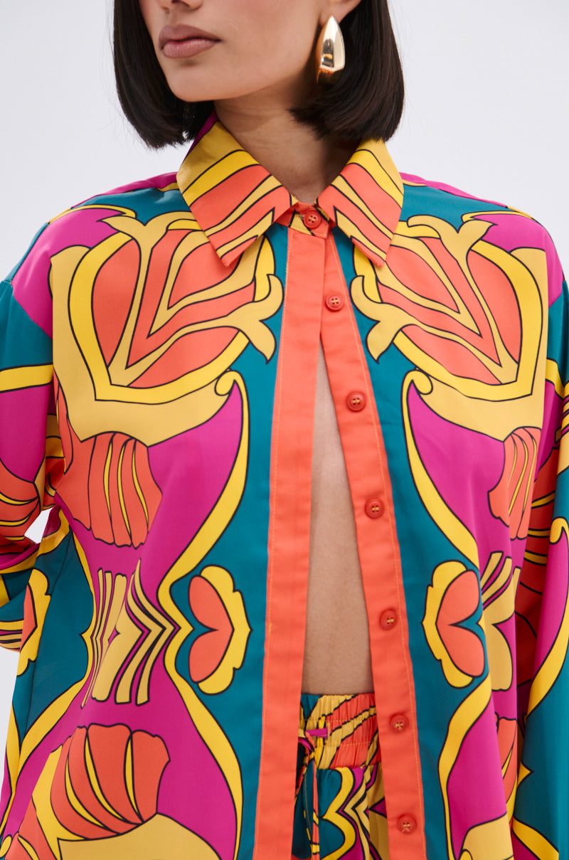 TROPICAL DREAMS BUTTON UP SHIRT