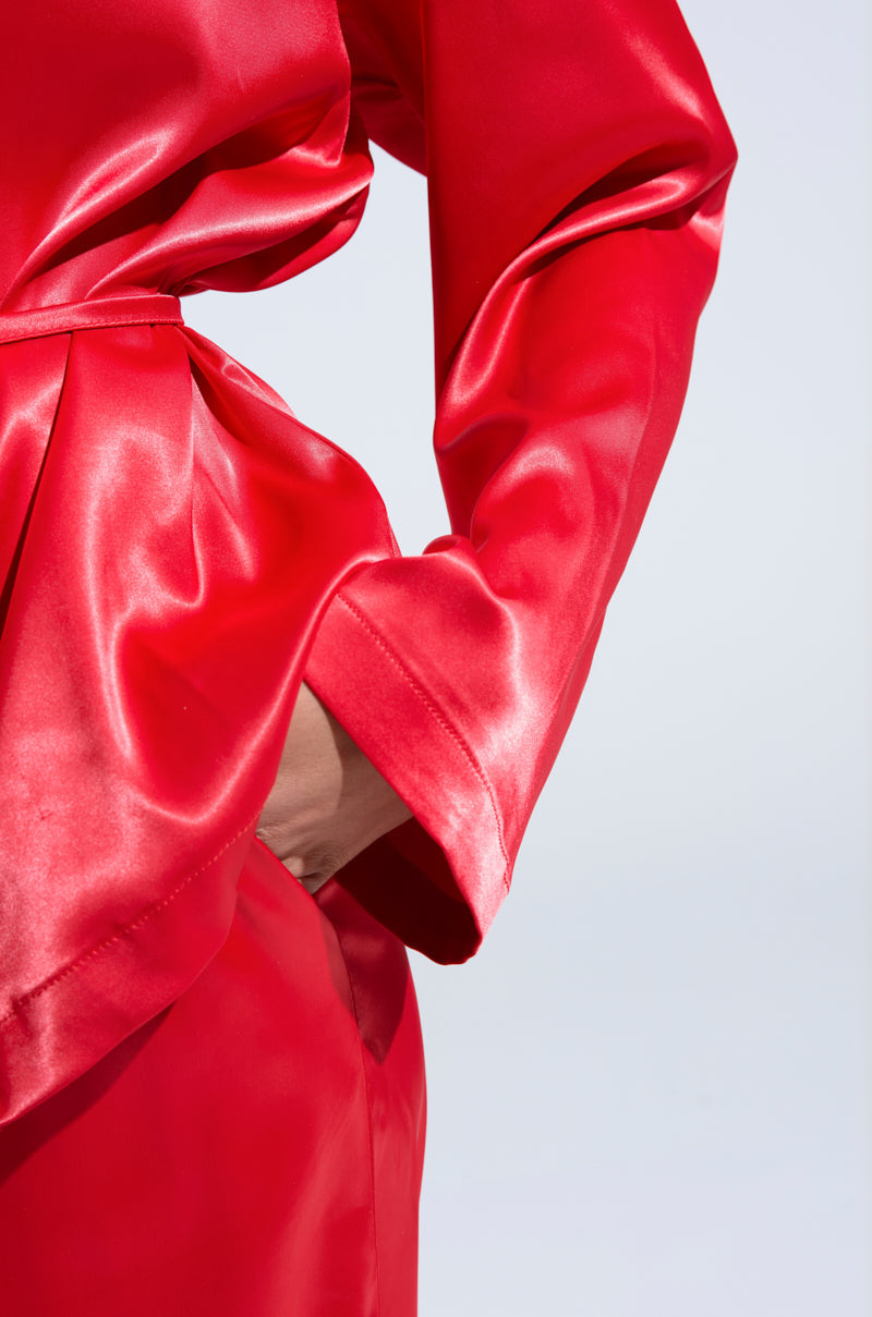 HOLD ONTO ME TIE FRONT BLOUSE