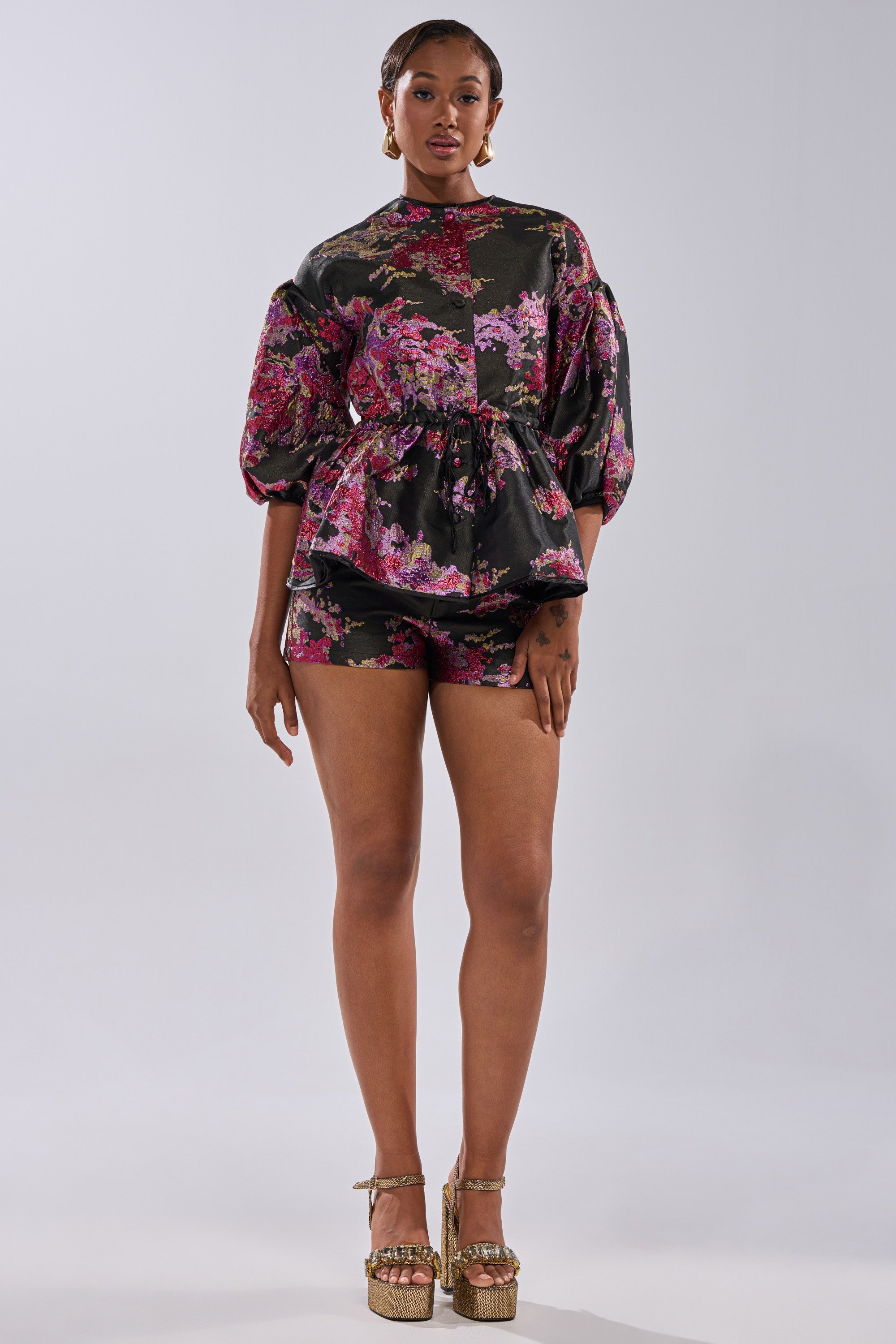 ETHEREAL BROCADE SHORTS IN PINK