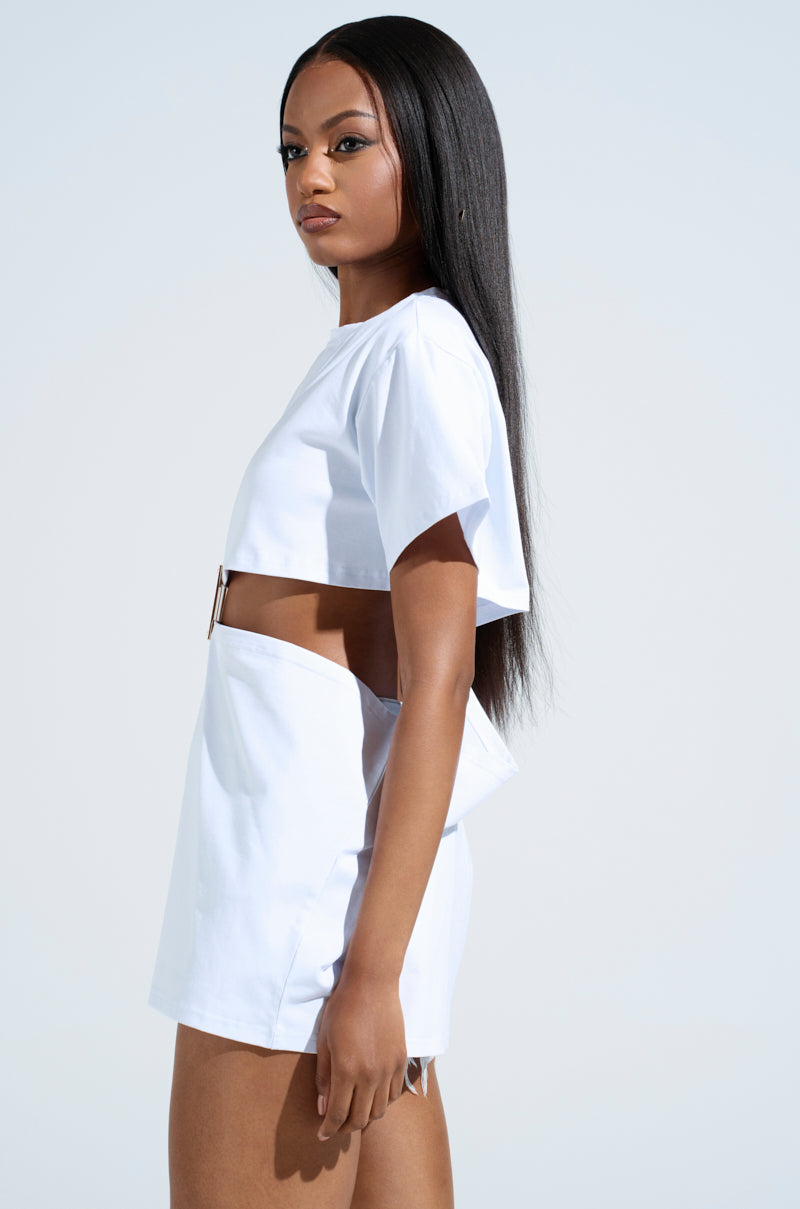 GIRL BOSS MOMENTS CUT OUT TSHIRT