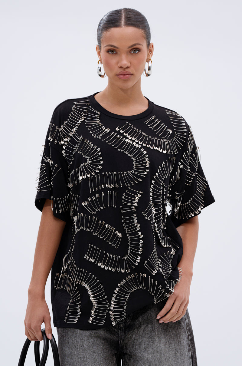 SAFE AND SOUND OVERSIZED TEE