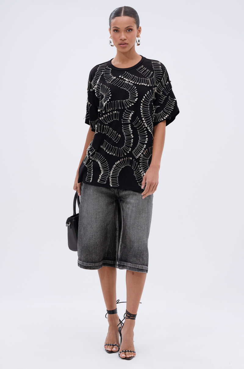 SAFE AND SOUND OVERSIZED TEE