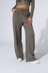 EYES ON ME WIDE LEG SWEAT PANT IN GREY