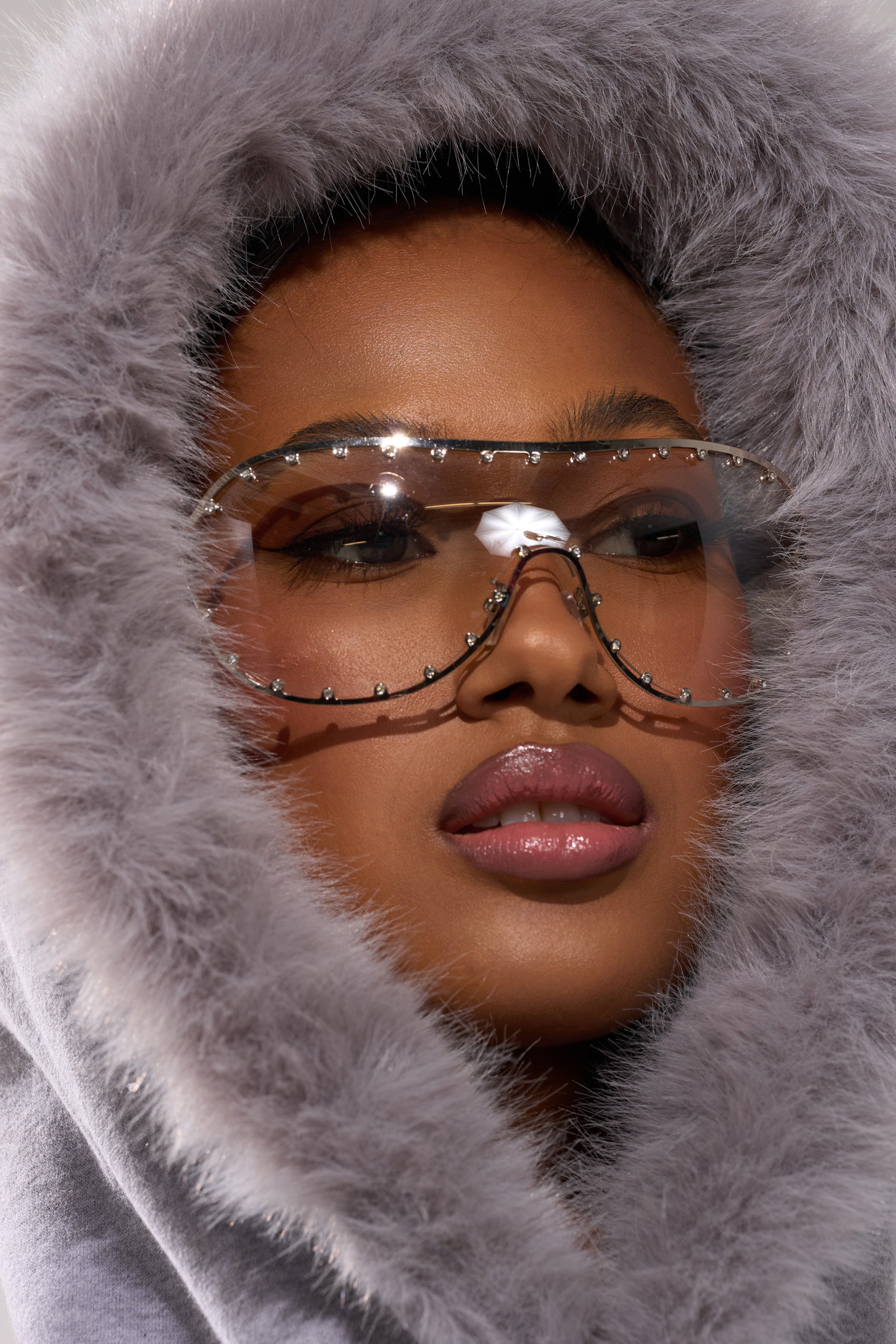 LUXE FUR OPEN-BACK SWEATSHIRT IN GREY