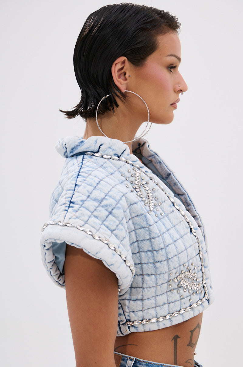 MY OWN ENERGY CROP DENIM BLOUSE