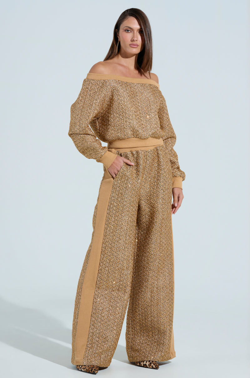 KEEP MOVING OFF THE SHOULDER TOP