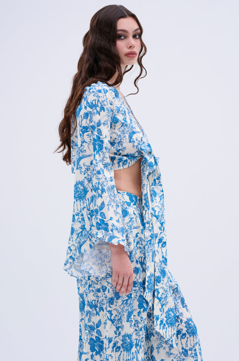 DOLLED UP TIE FRONT TOP