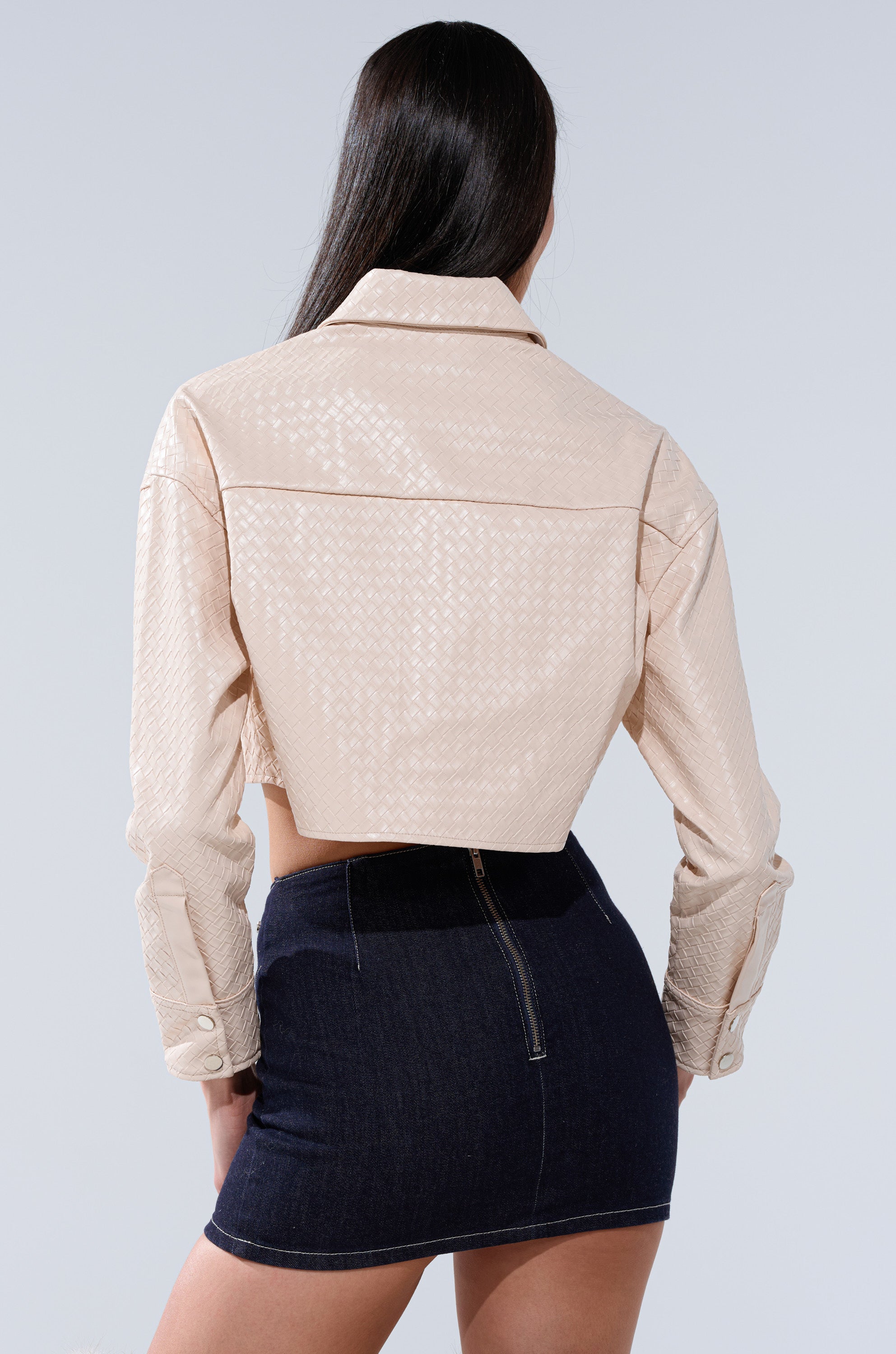 LUXURY GIRL WOVEN PU CROPPED BUTTON UP SHIRT IN IVORY