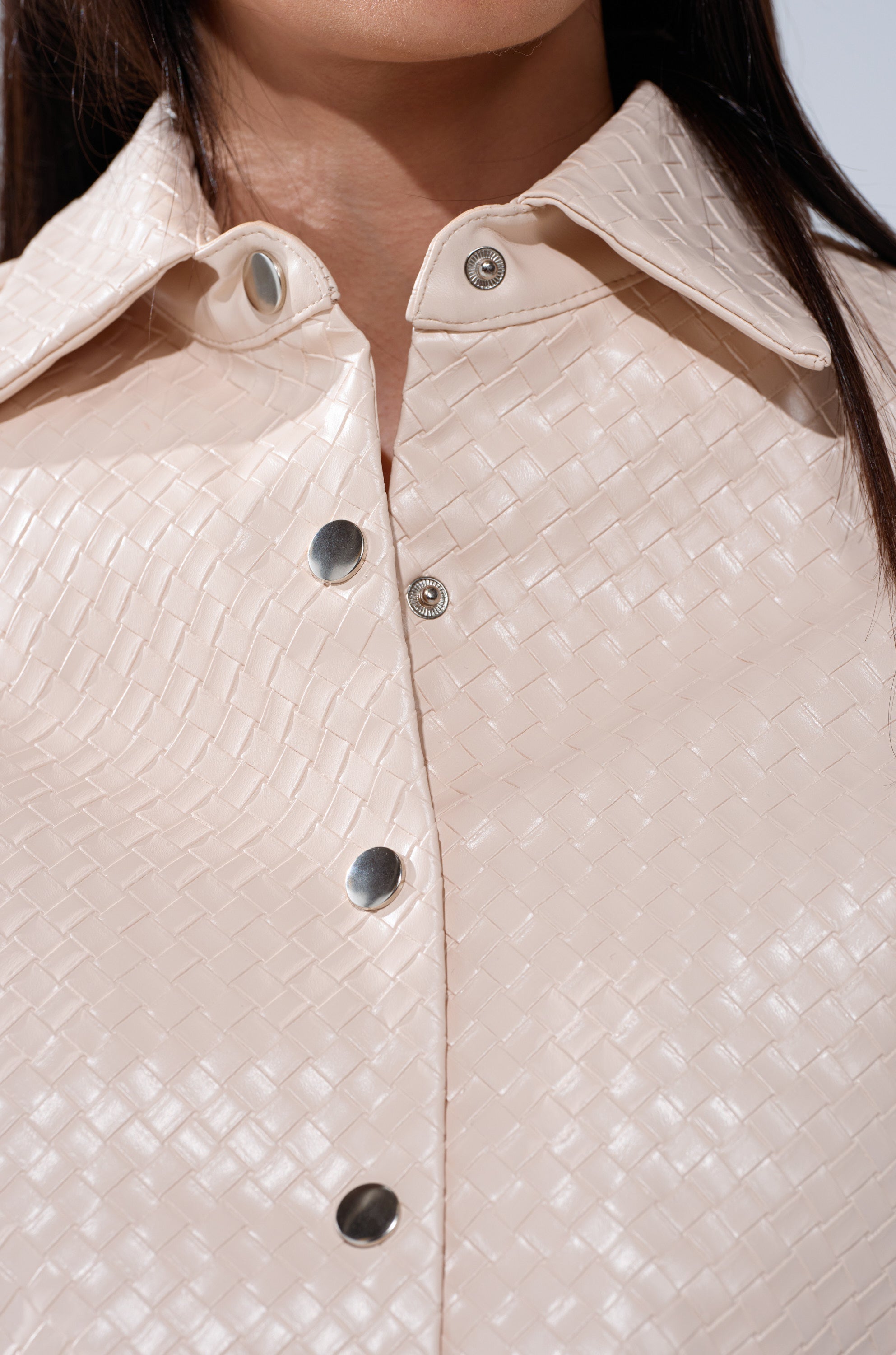 LUXURY GIRL WOVEN PU CROPPED BUTTON UP SHIRT IN IVORY