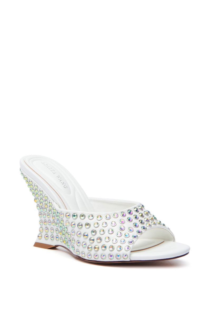 AZALEA WANG JUNIUS WHITE EMBELLISHED WEDGE SANDAL
