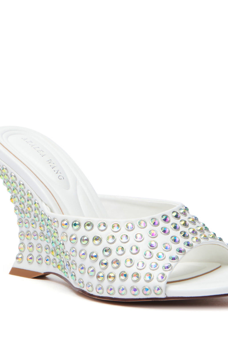 AZALEA WANG JUNIUS WHITE EMBELLISHED WEDGE SANDAL