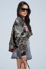 ON THE RUN CAMO SHRUG