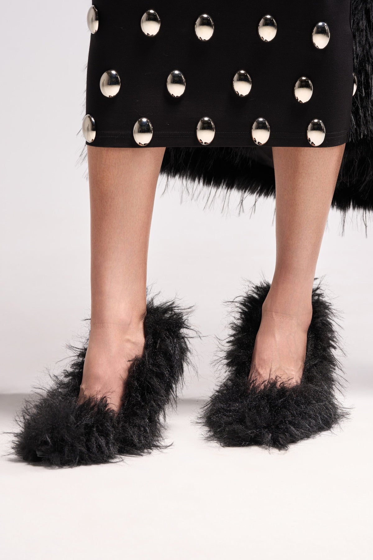 AZALEA WANG KURT BLACK FUR EMBELLISHED PUMP