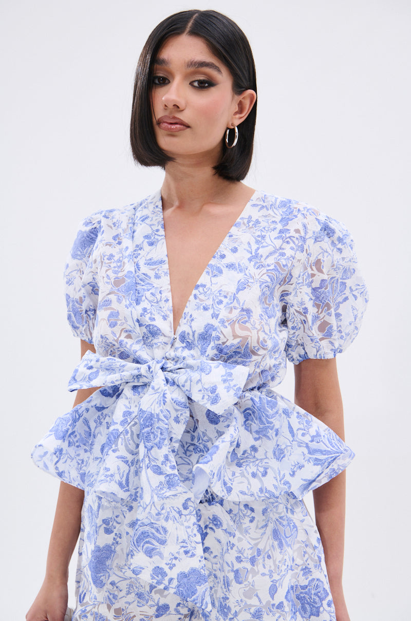 BINKEY FLORAL TIE FRONT BLOUSE