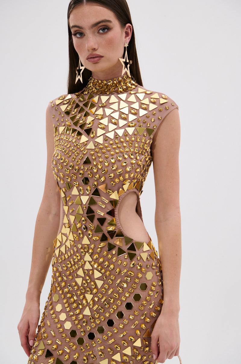 QUEEN OF EVERYTHING MIRRORED MAXI DRESS IN GOLD