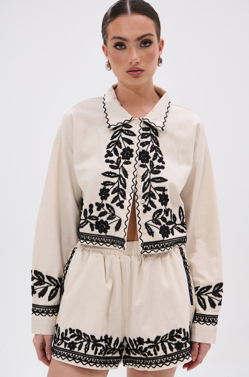 FOREVER AND EVER FLORAL BUTTON DOWN