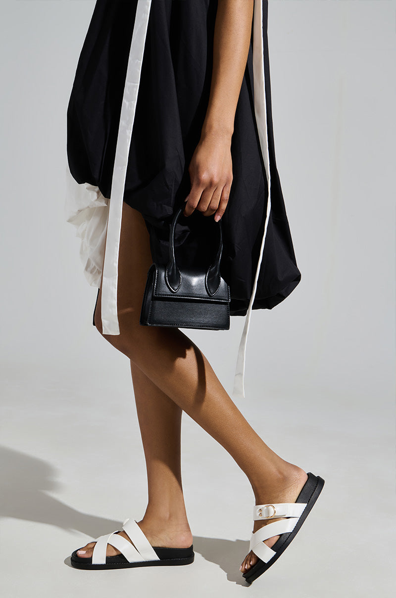 AKIRA NESSAROSE WHITE SANDAL