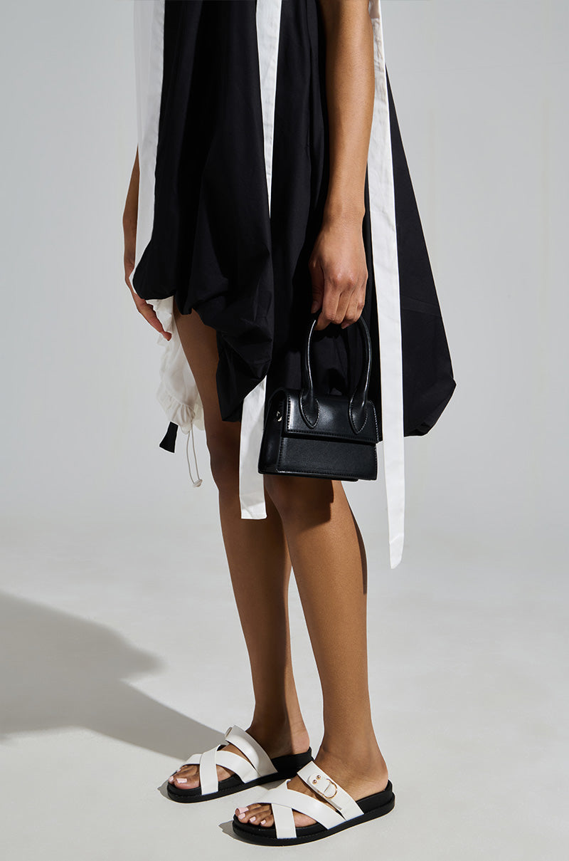 AKIRA NESSAROSE WHITE SANDAL