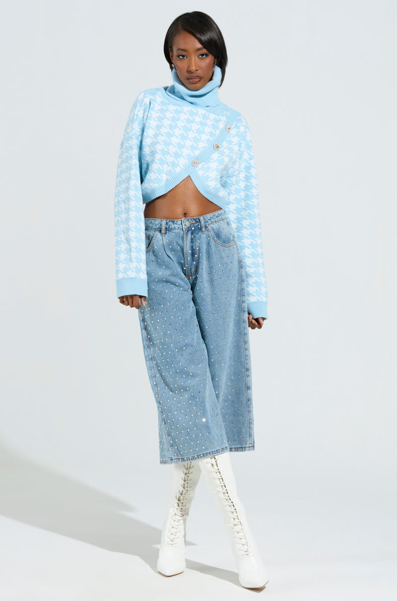 LALA HOUNDSTOOTH PRINT TURTLENECK SWEATER IN BLUE