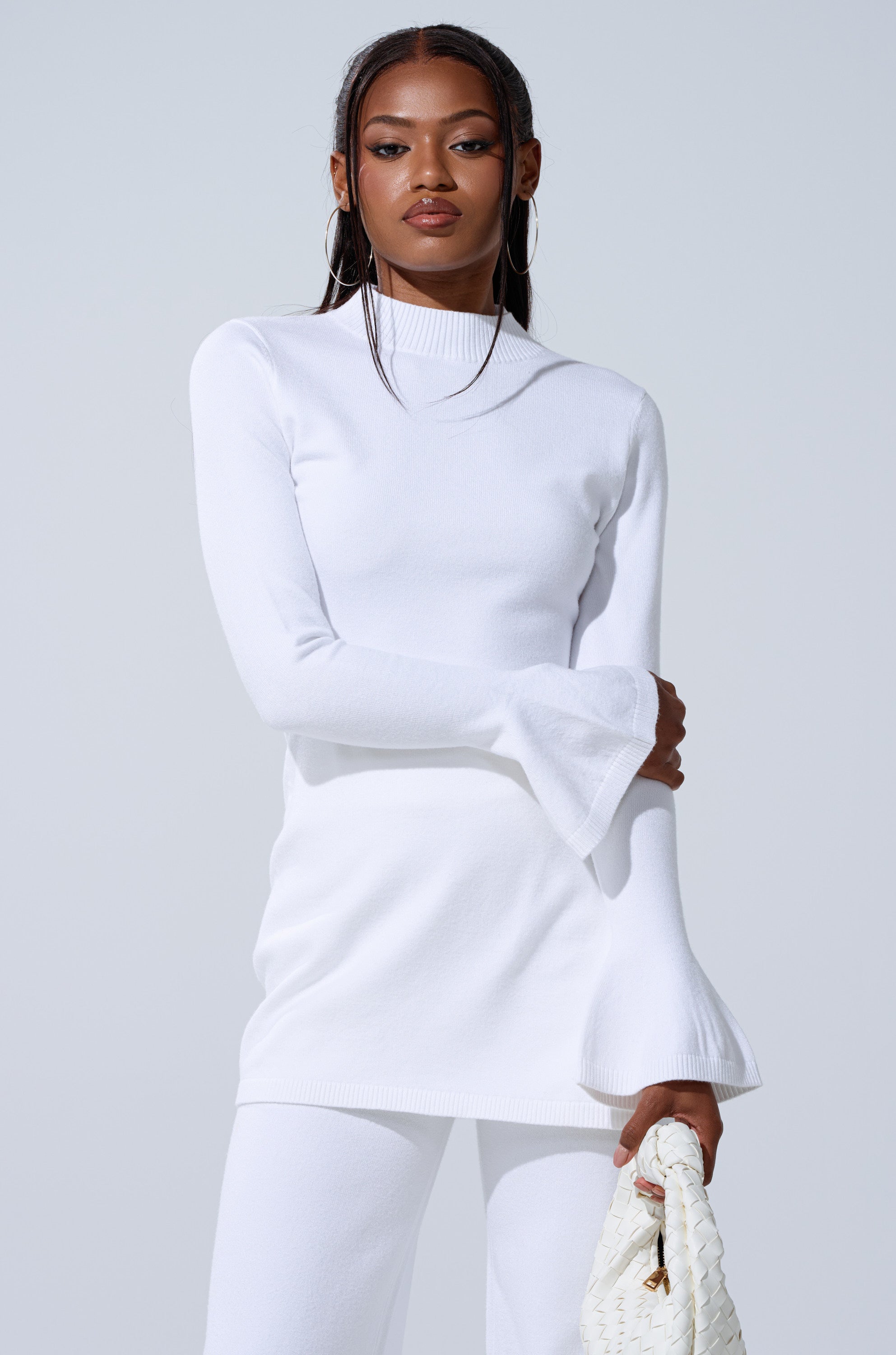 GET COZY WITH ME OVERSIZED SWEATER IN WHITE