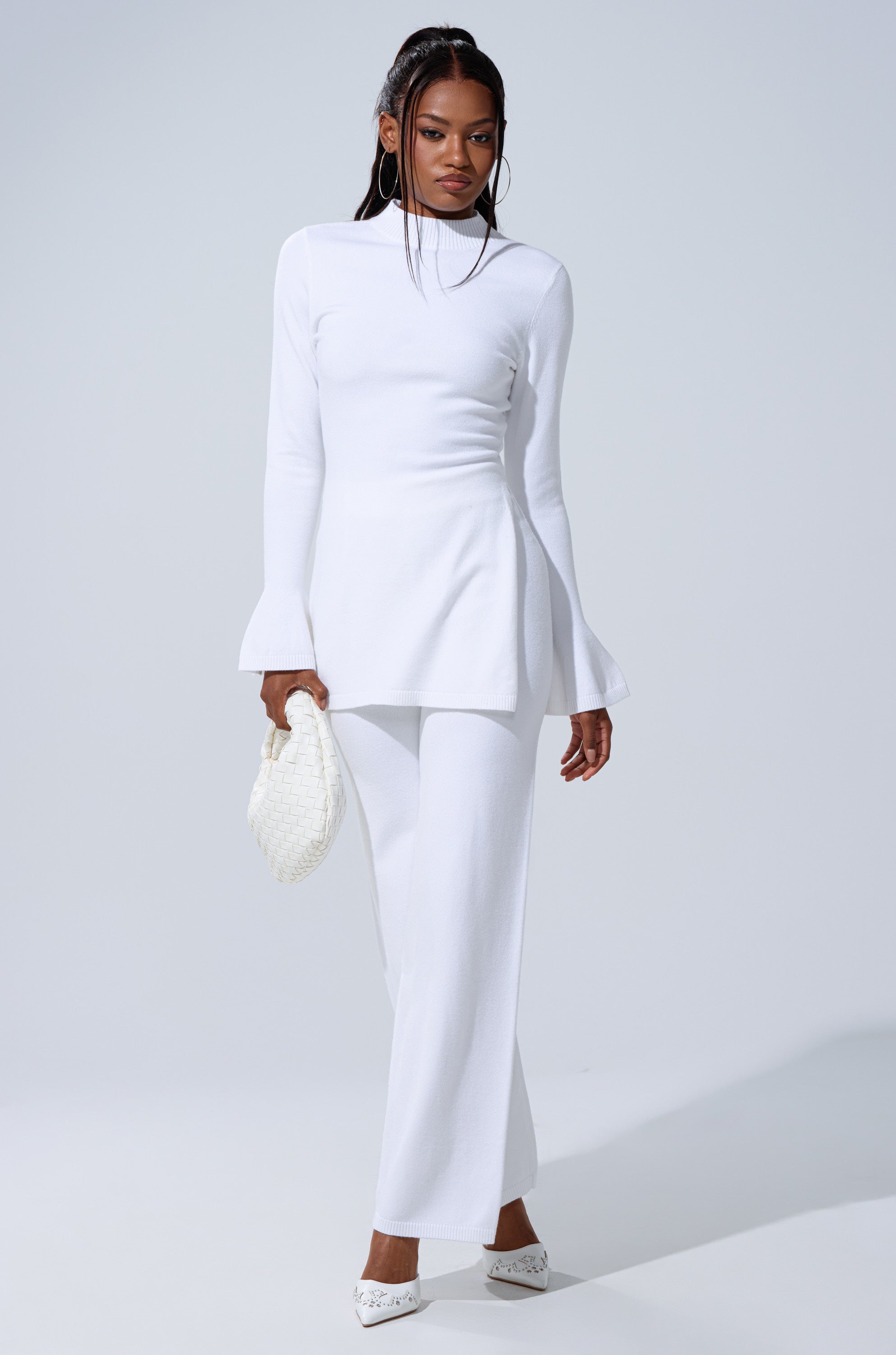 GET COZY WITH ME OVERSIZED SWEATER IN WHITE