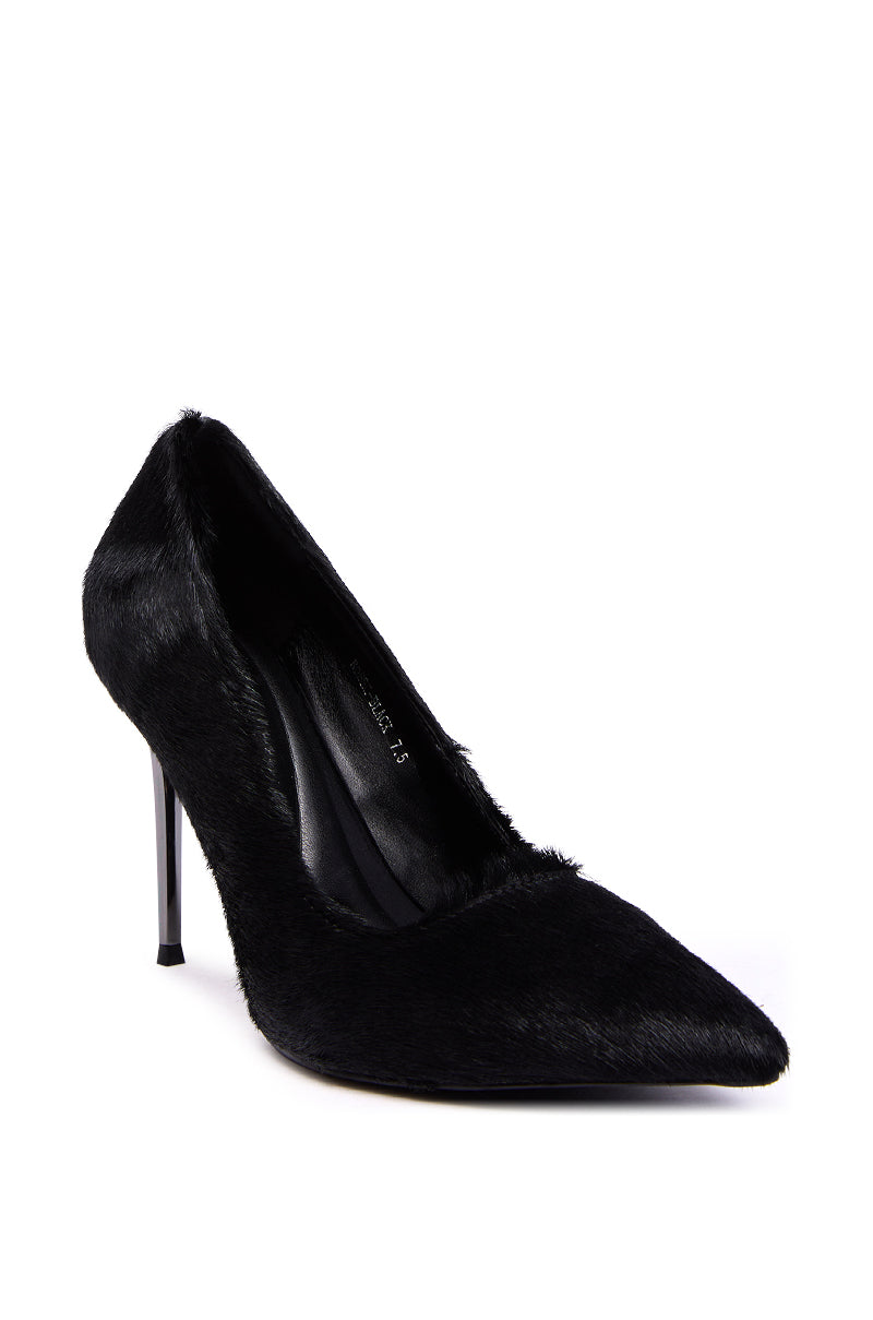 AZALEA WANG ROSEE BLACK PONY HAIR PUMP