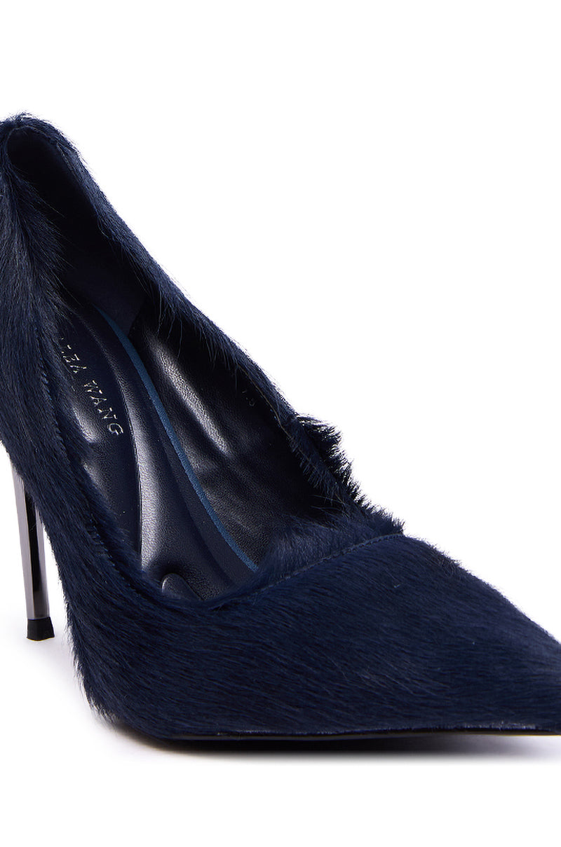 AZALEA WANG ROSEE NAVY PONY HAIR PUMP