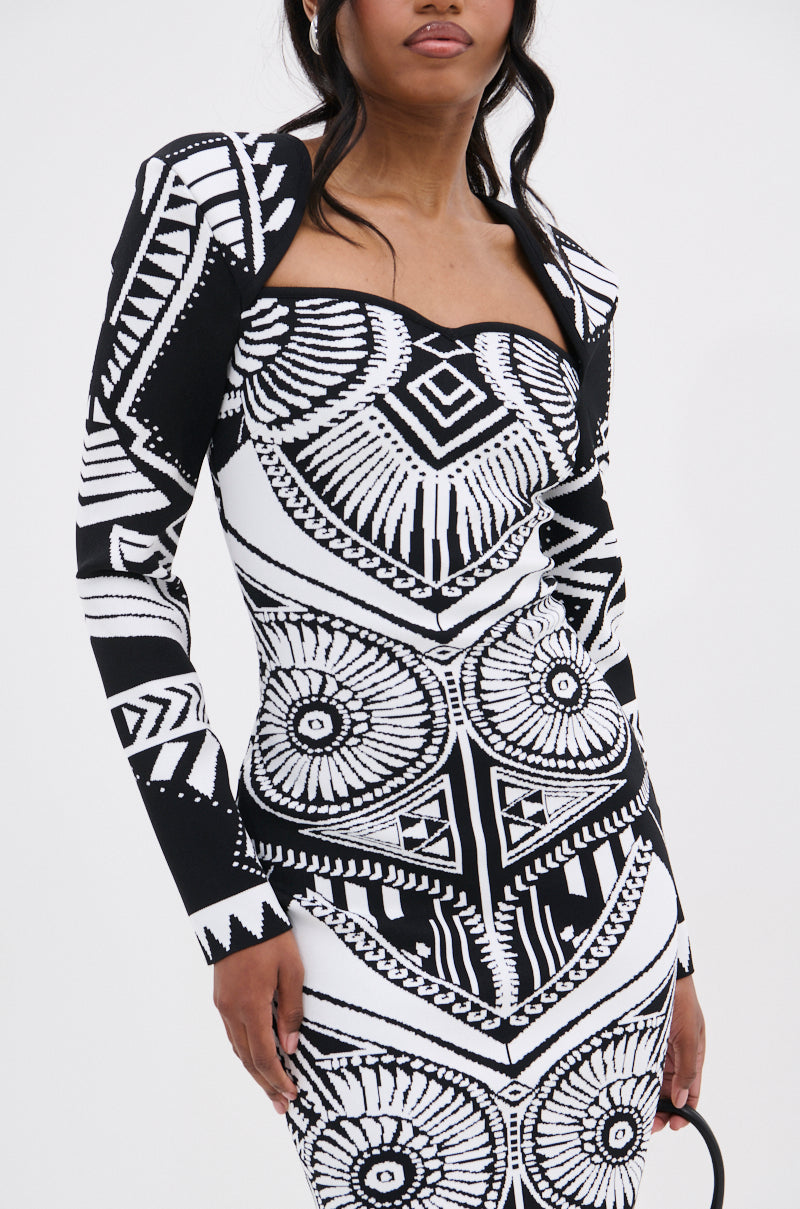 NOT YOUR AVERAGE WOMAN PRINTED MIDI DRESS