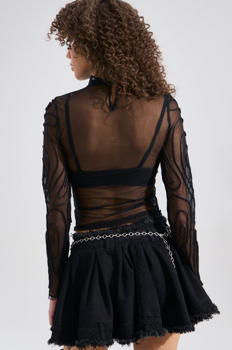 BODY LINES TRIM DETAILED MESH TOP