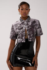 FEELING ALL THE WAVES BUTTON DOWN