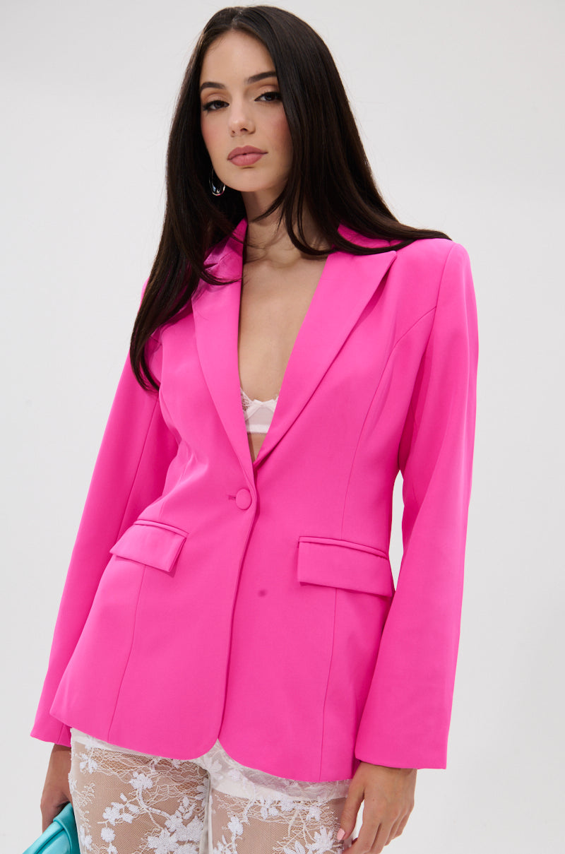PRETTY IN PINK FITTED BLAZER