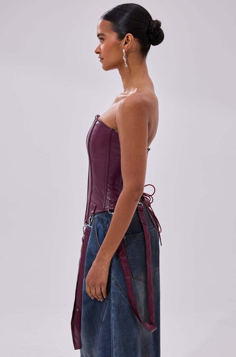 FAN FAVORITE FAUX LEATHER CORSET