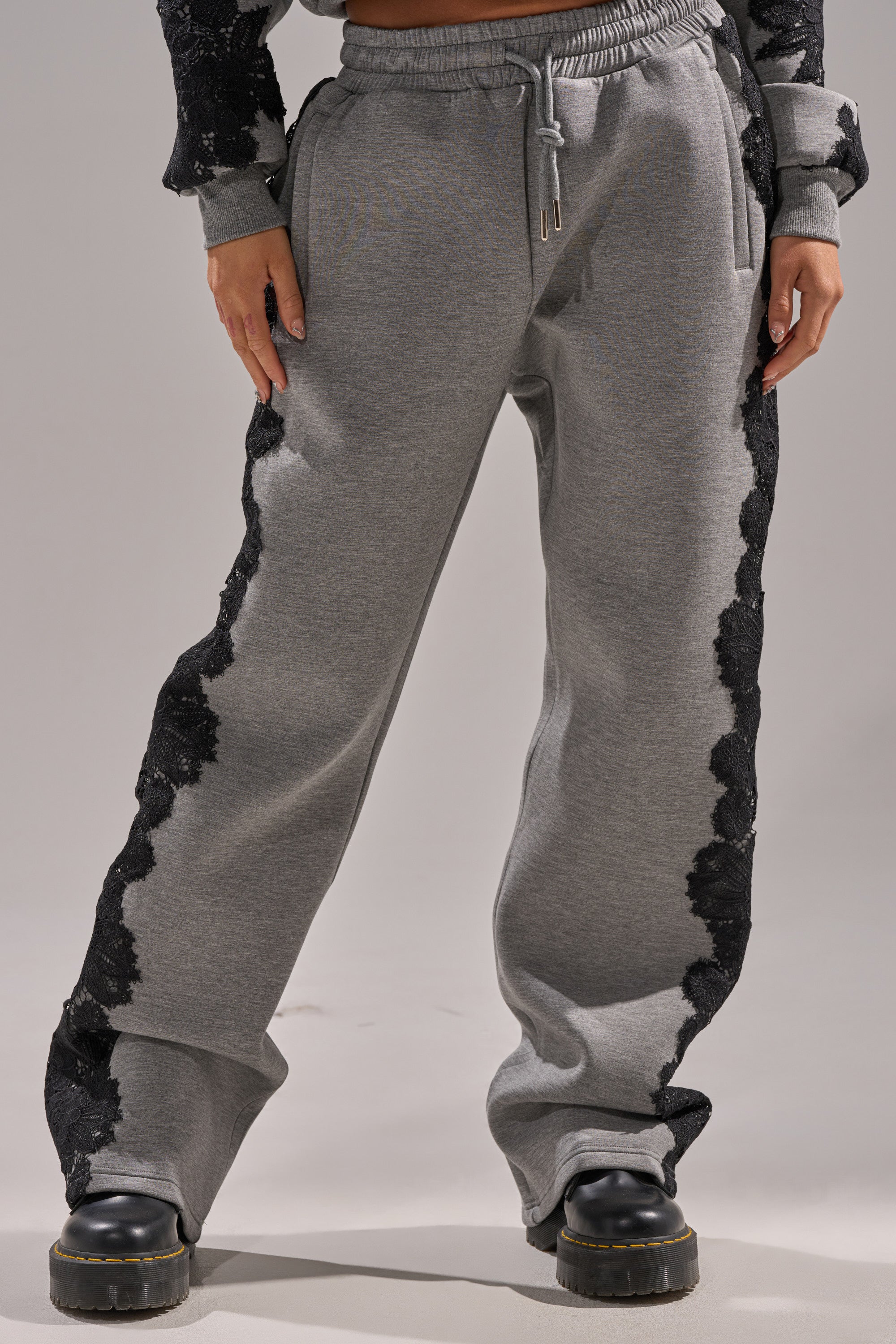 RAQUEL STRAIGHT JOGGER PANT