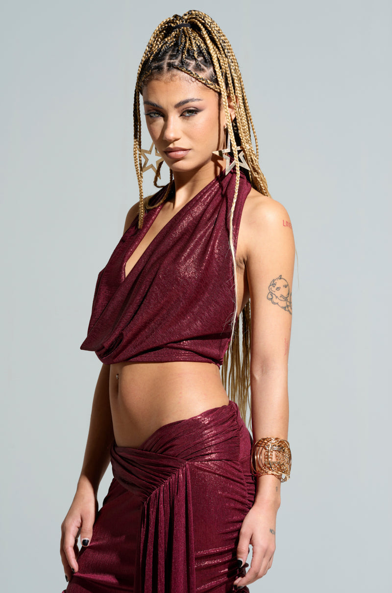 ALL OF THE GLAMOUR SLINKY HALTER NECK TOP