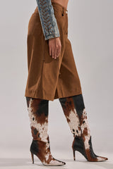 I KNOW IT SUEDE JORTS