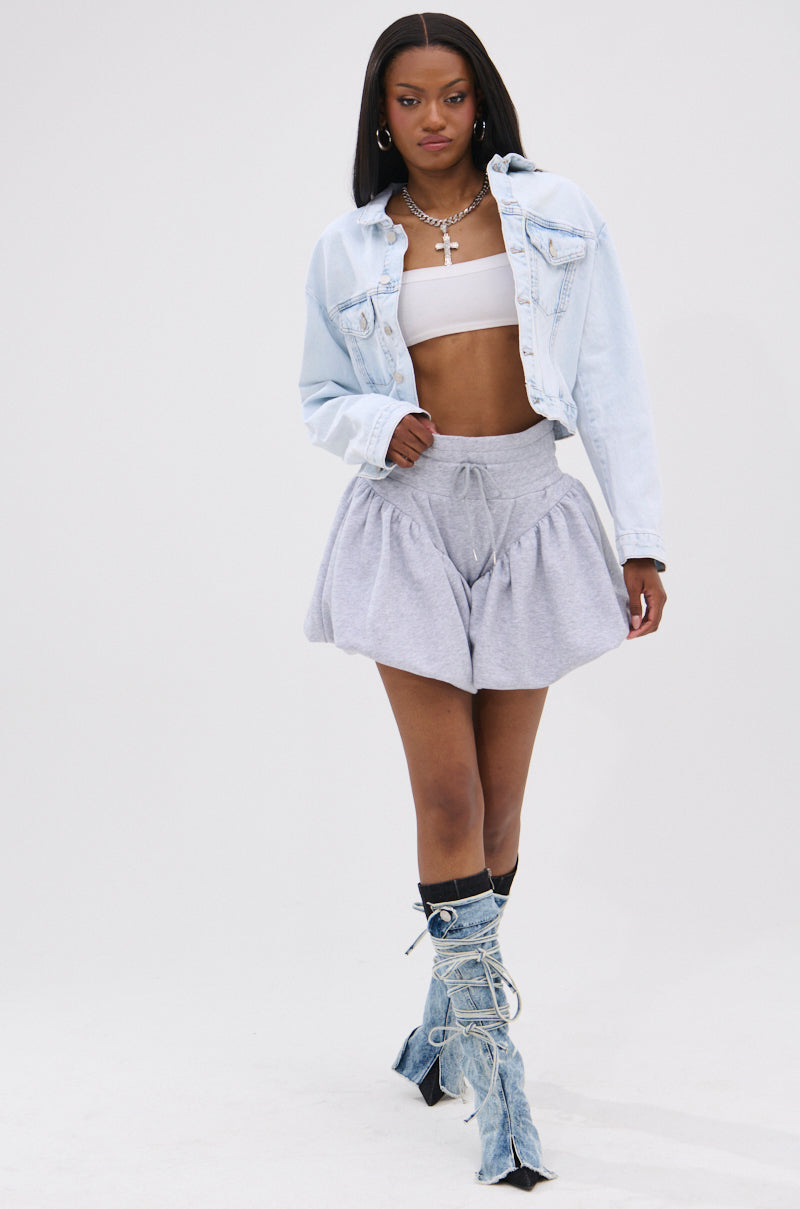 HEATHERED BUBBLE SHORT