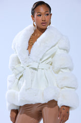 WINTER WONDERLAND FUR TRIM MOTO