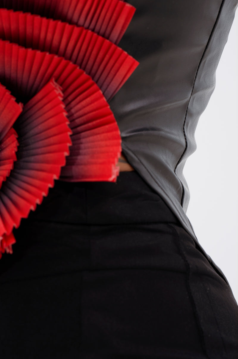 CRAZY IN LOVE BLOUSE