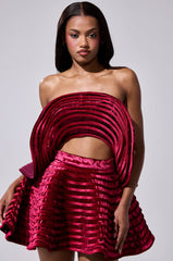 STAR OF THE SHOW VELVET BLOUSE