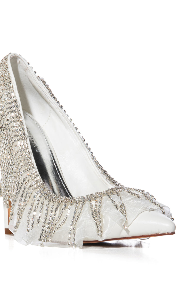 AZALEA WANG DRIPPING DIAMONDS RUFFLE PUMP IN WHITE